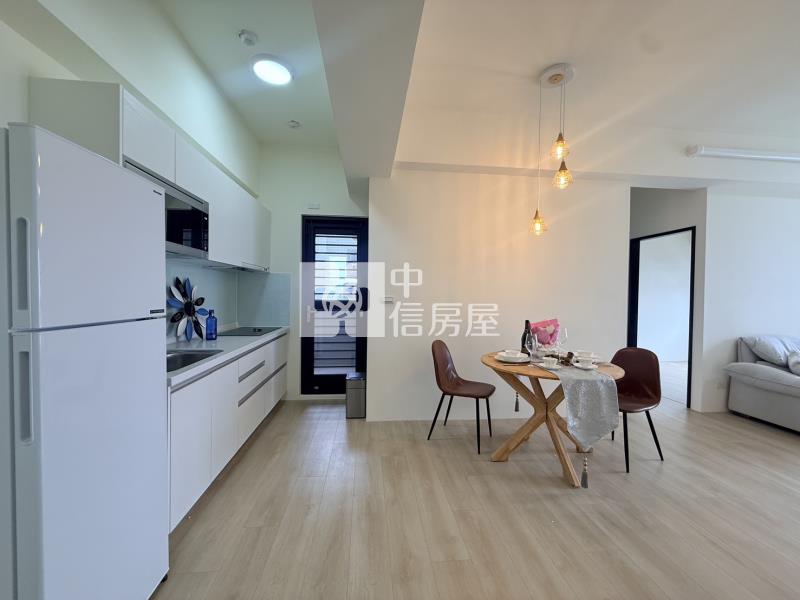 連建苒苒全新未住三房平車房屋室內格局與周邊環境