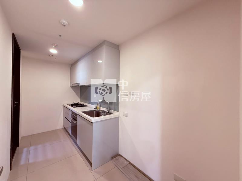 登陽春賞高樓層視野兩房兩衛平車房屋室內格局與周邊環境