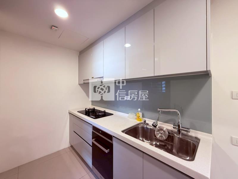 登陽春賞高樓層視野兩房兩衛平車房屋室內格局與周邊環境