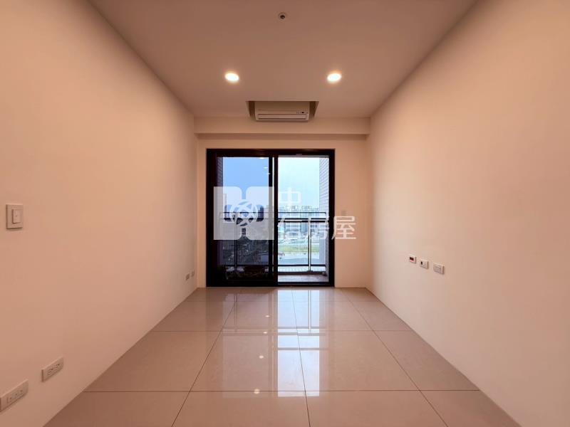 登陽春賞高樓層視野兩房兩衛平車房屋室內格局與周邊環境