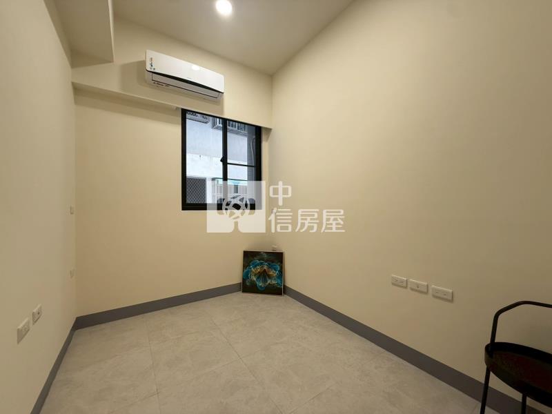 三期輕齡全新平車三房房屋室內格局與周邊環境