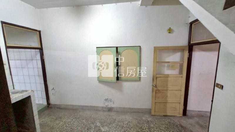 文化路巷透天房屋室內格局與周邊環境