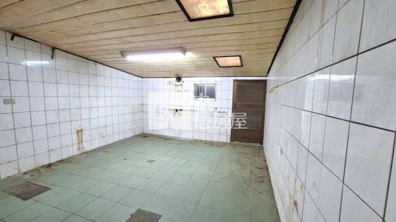 文化路巷透天房屋室內格局與周邊環境