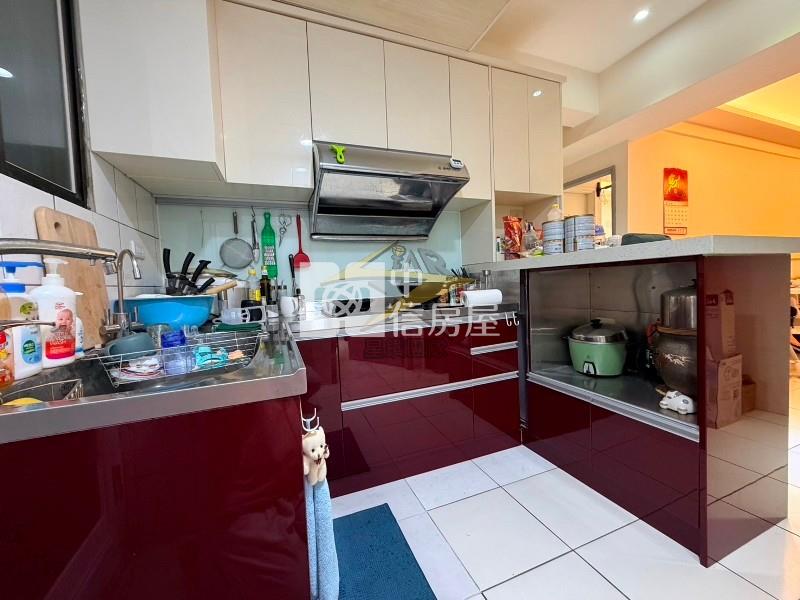 【星鑽】(獨家)大有商圈精美裝潢3房平車 小資成家首選房屋室內格局與周邊環境