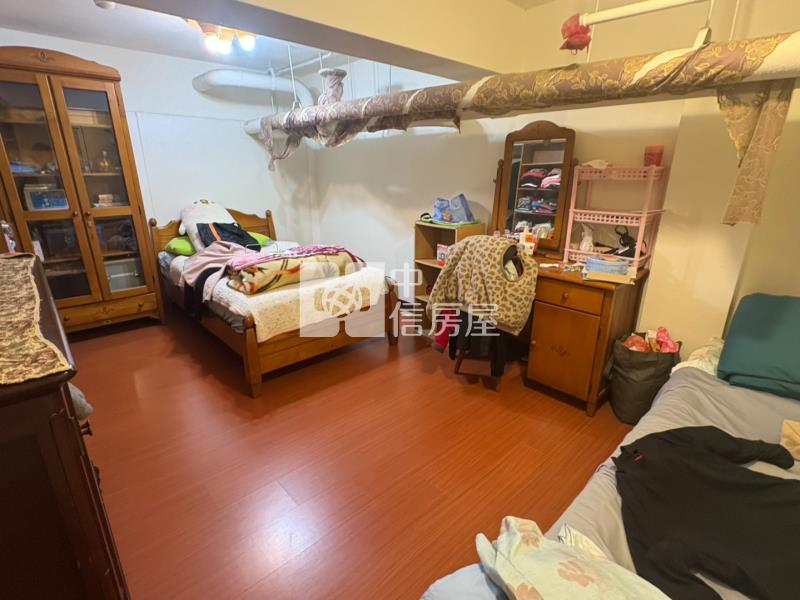 百年大鎮【牛津特區】4房雙車位別墅房屋室內格局與周邊環境