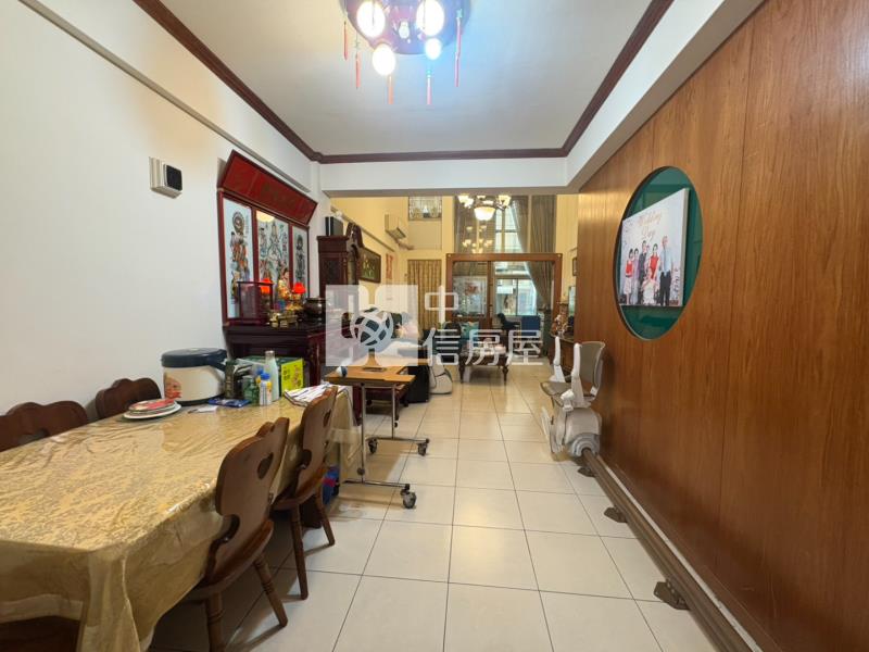 百年大鎮【牛津特區】4房雙車位別墅房屋室內格局與周邊環境