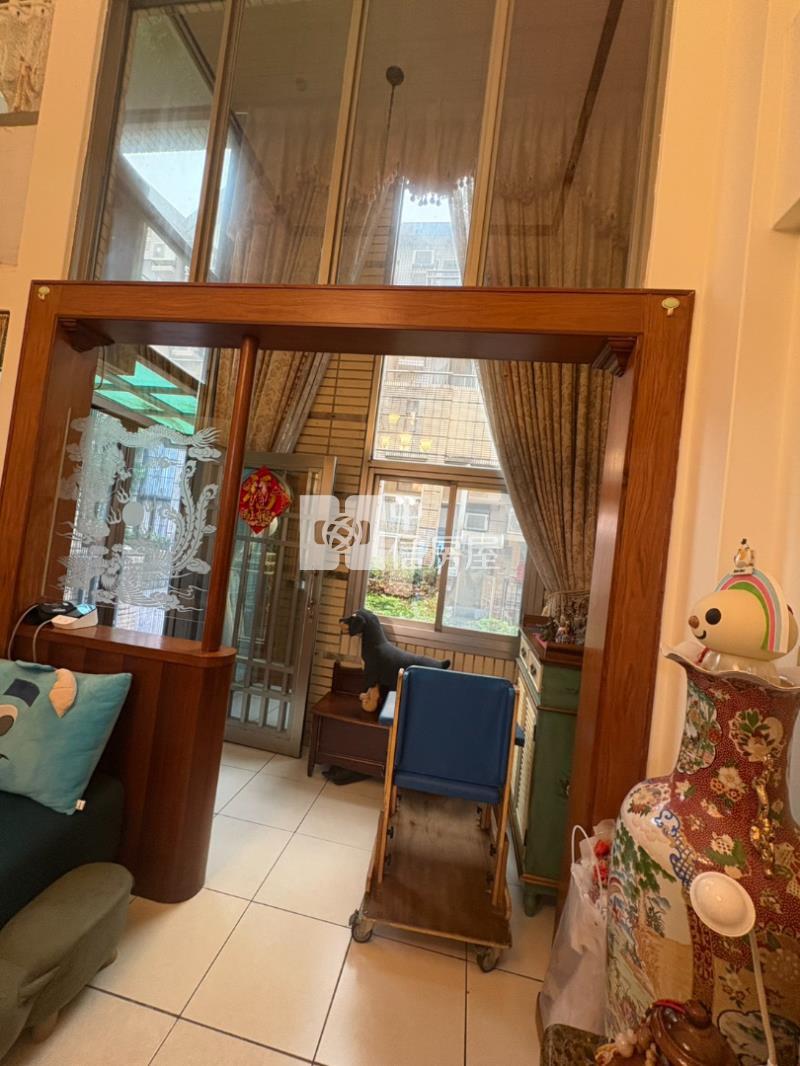 百年大鎮【牛津特區】4房雙車位別墅房屋室內格局與周邊環境