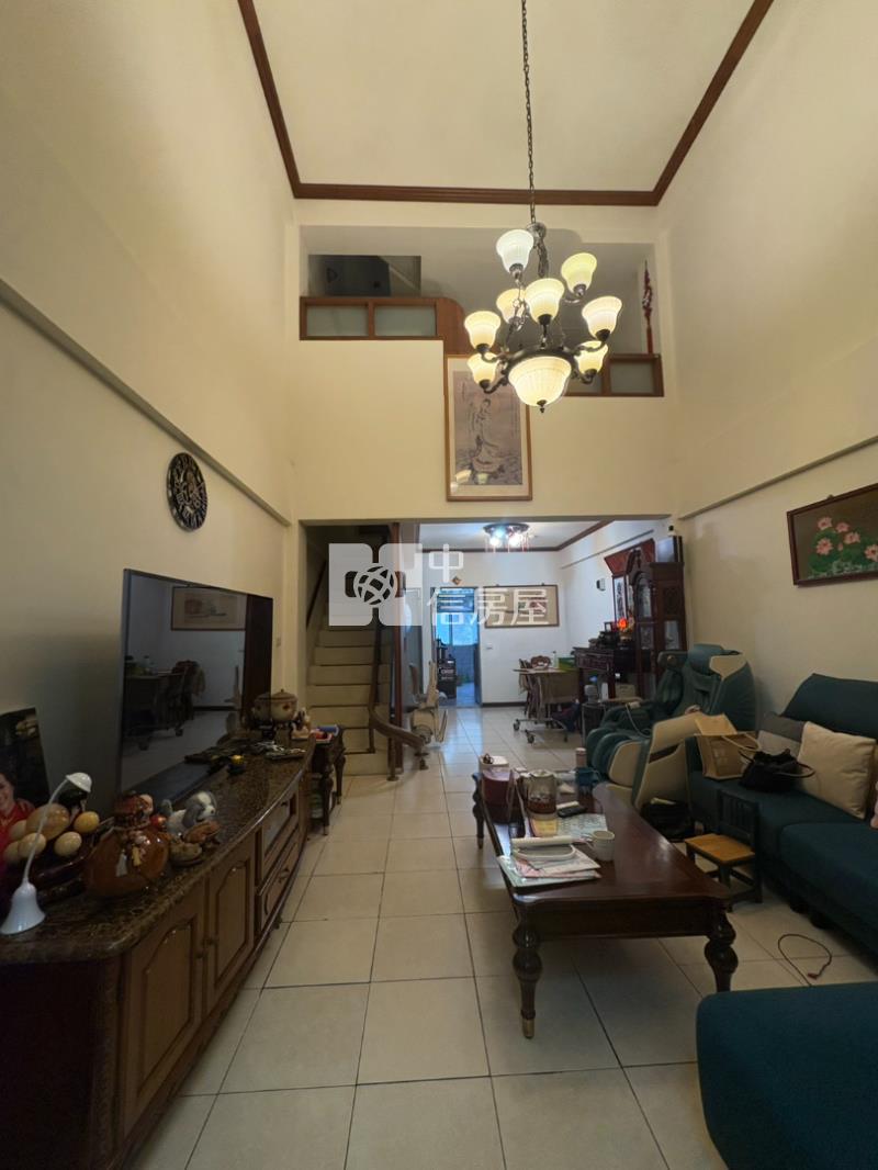 百年大鎮【牛津特區】4房雙車位別墅房屋室內格局與周邊環境