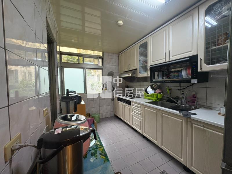 百年大鎮【牛津特區】4房雙車位別墅房屋室內格局與周邊環境