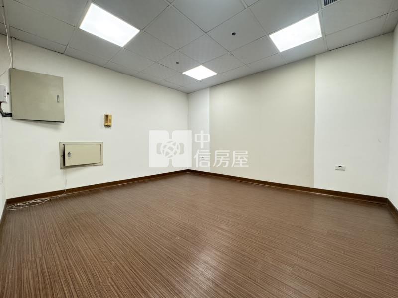 亞灣收租金雞母｜獅甲捷運百坪旗艦商辦房屋室內格局與周邊環境