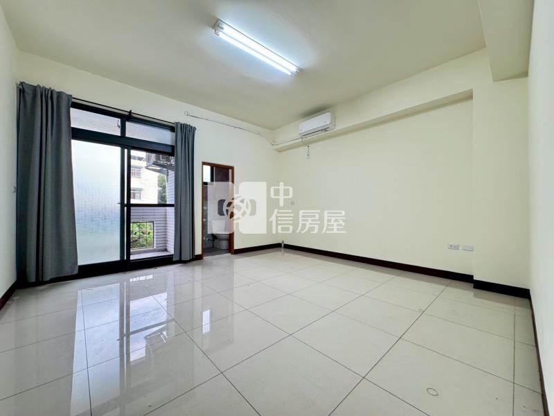 草屯僑光朝南四套房全新透天房屋室內格局與周邊環境