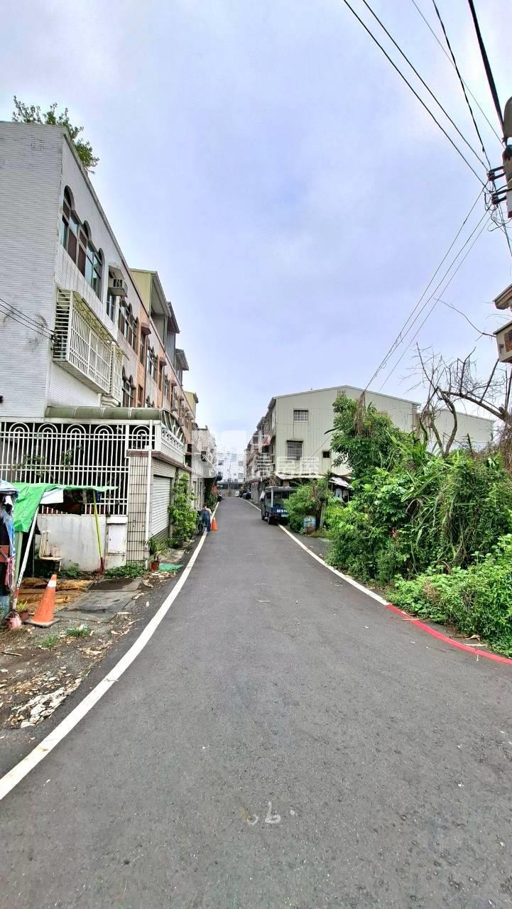 斗六榮譽路透天房屋室內格局與周邊環境
