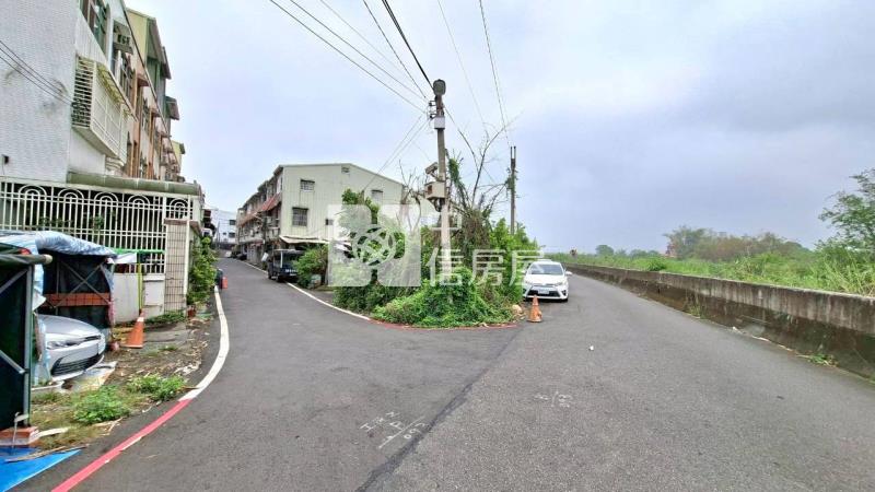 斗六榮譽路透天房屋室內格局與周邊環境