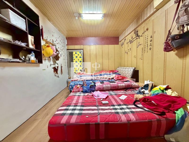 專任~臨路土地房屋室內格局與周邊環境