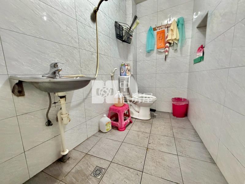 專任~臨路土地房屋室內格局與周邊環境