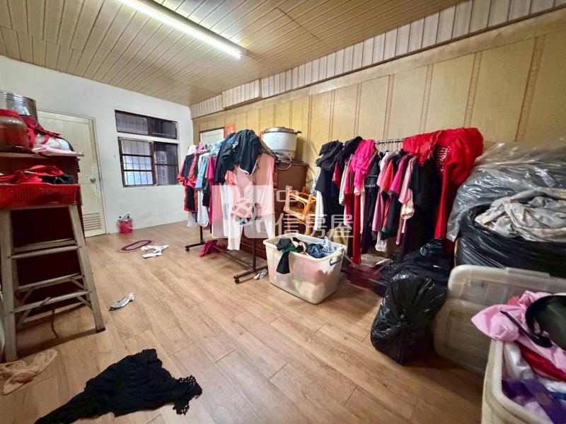 專任~臨路土地房屋室內格局與周邊環境