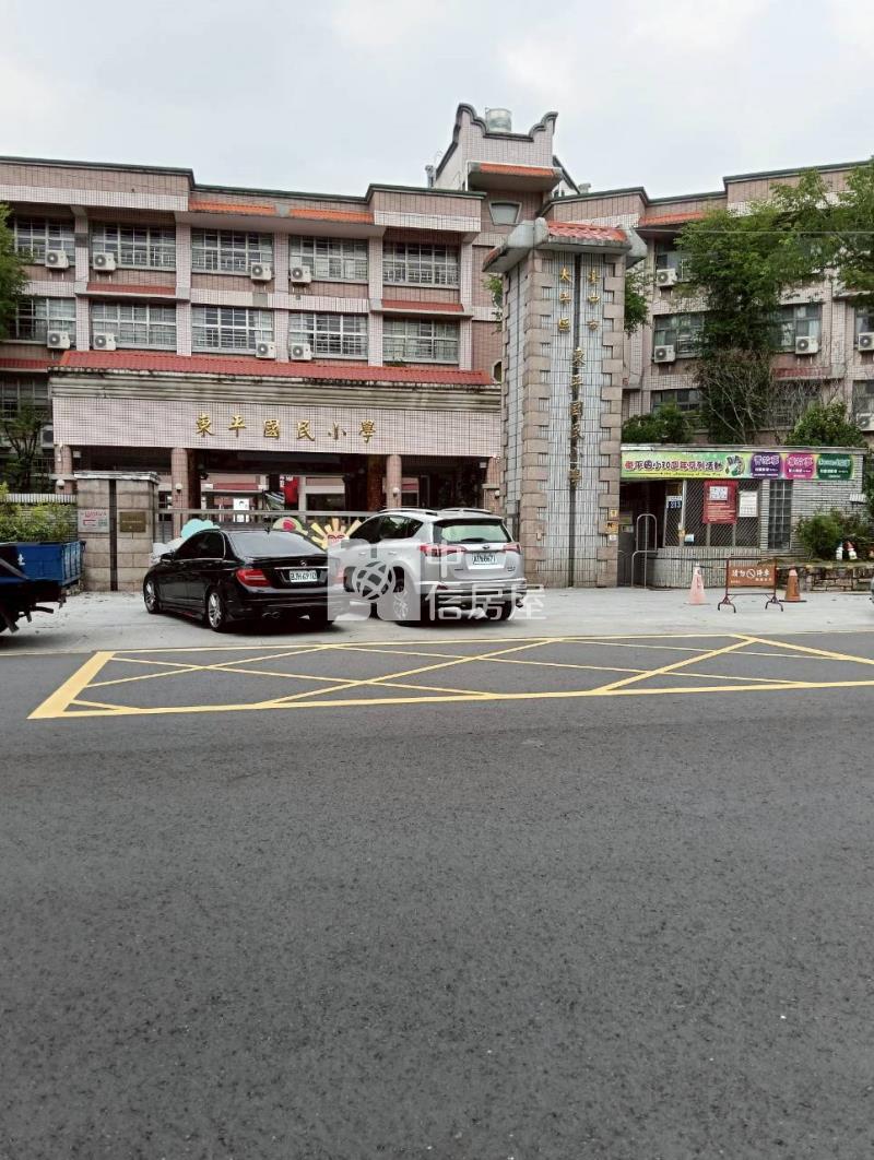 歡樂太平年樓店房屋室內格局與周邊環境