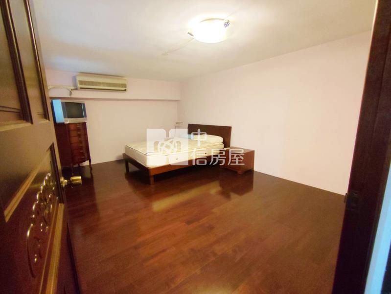 王爺壟旁景觀樓中樓三房房屋室內格局與周邊環境