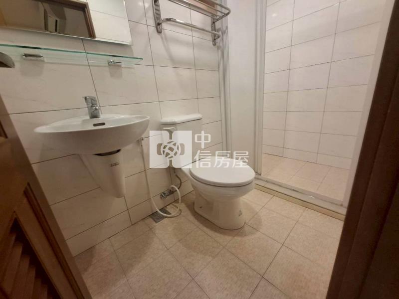 崇善路82坪1+2樓三車位寓房屋室內格局與周邊環境