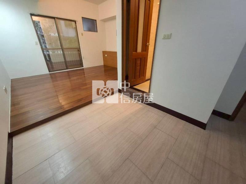 崇善路82坪1+2樓三車位寓房屋室內格局與周邊環境