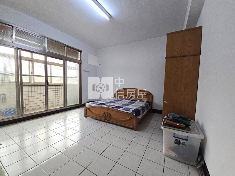 潭子環保公園面寬6.8米大地坪透天(專任)房屋室內格局與周邊環境