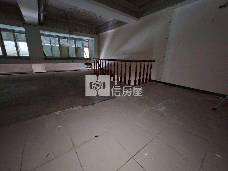 海華面寬雅典宮廷店面房屋室內格局與周邊環境