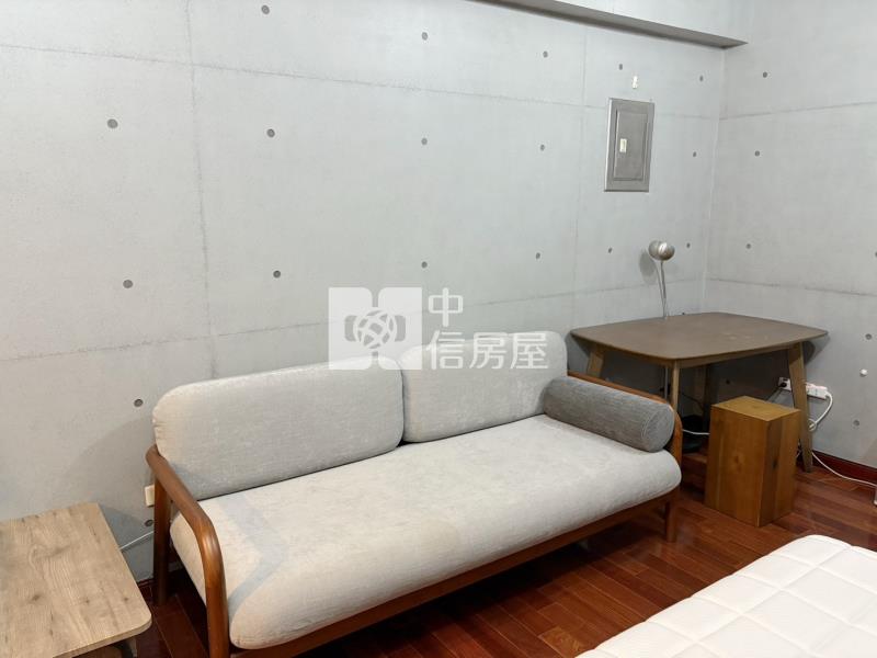 礁溪龍之泉漂亮山景工業風溫泉套房房屋室內格局與周邊環境