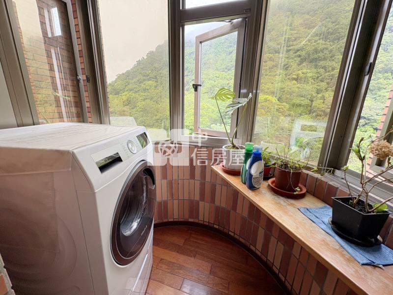 礁溪龍之泉漂亮山景工業風溫泉套房房屋室內格局與周邊環境