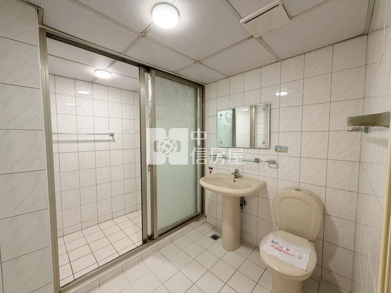 水湳經貿創世紀3房車位房屋室內格局與周邊環境