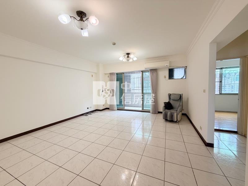 水湳經貿創世紀3房車位房屋室內格局與周邊環境