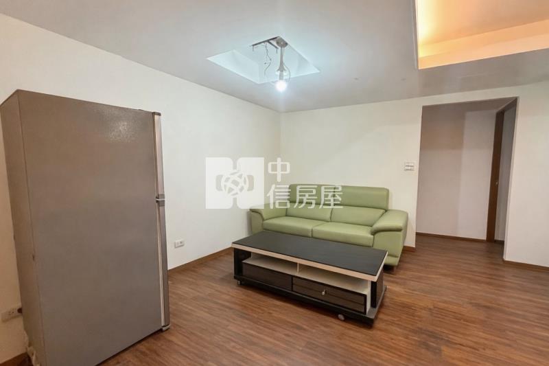 正重慶路文華捷運站 1-2樓金店面房屋室內格局與周邊環境