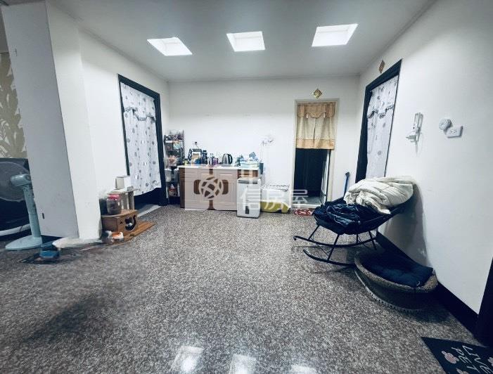 棒球優質公寓一樓*專約*房屋室內格局與周邊環境