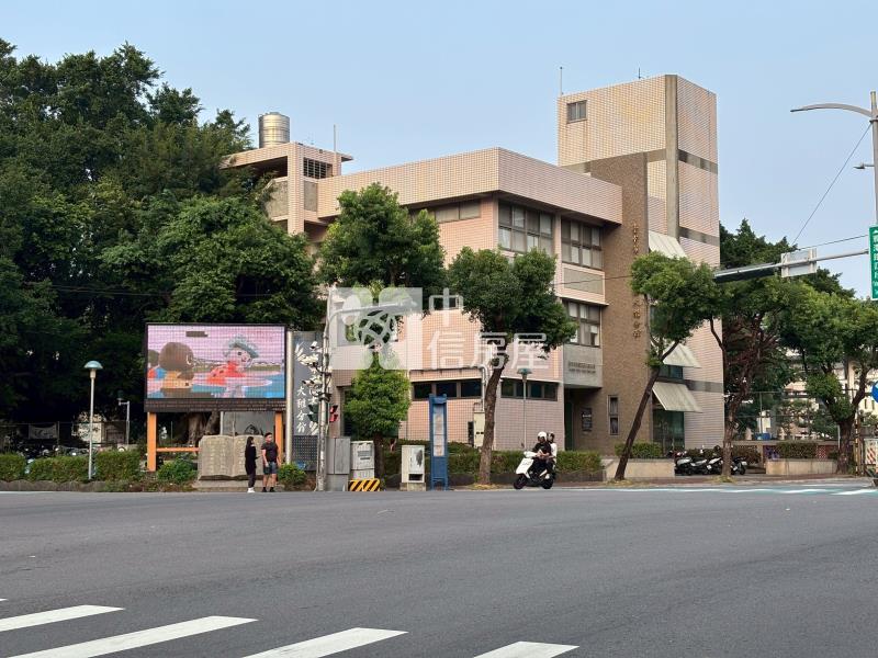 大雅市中心都計內農地房屋室內格局與周邊環境