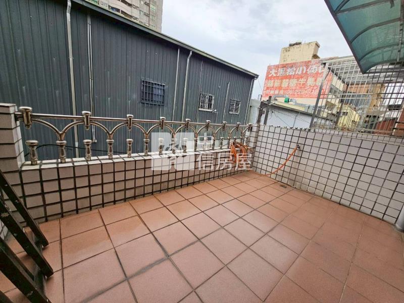 垂楊國小旁透天房屋室內格局與周邊環境