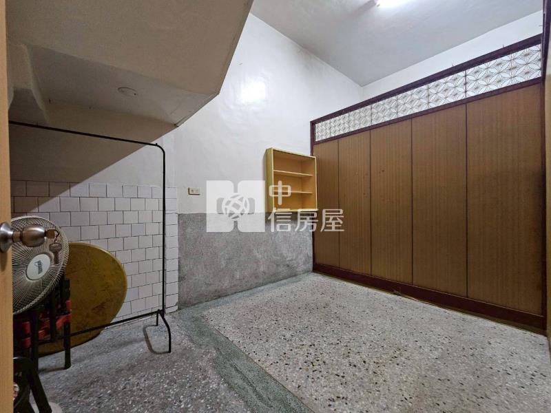 垂楊國小旁透天房屋室內格局與周邊環境