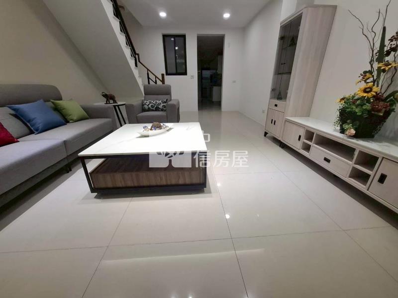 安南區海中街全整新透天房屋室內格局與周邊環境