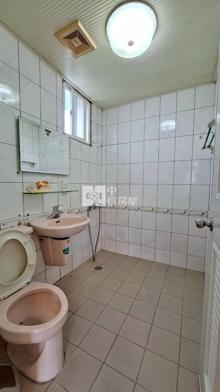 正心中學旁美別墅房屋室內格局與周邊環境