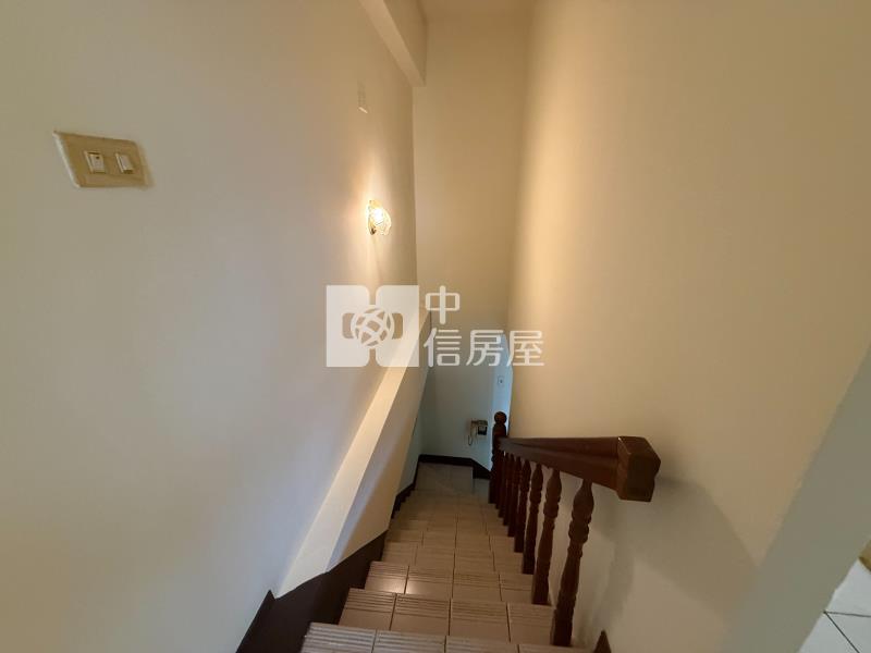 文化國小樓中樓兩房房屋室內格局與周邊環境