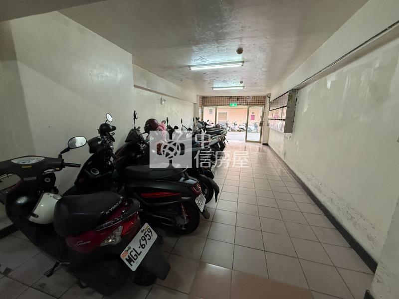 文化國小樓中樓兩房房屋室內格局與周邊環境