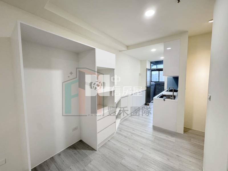 【豐禾】專-海華商圈美京大廈溫馨2改1房房屋室內格局與周邊環境