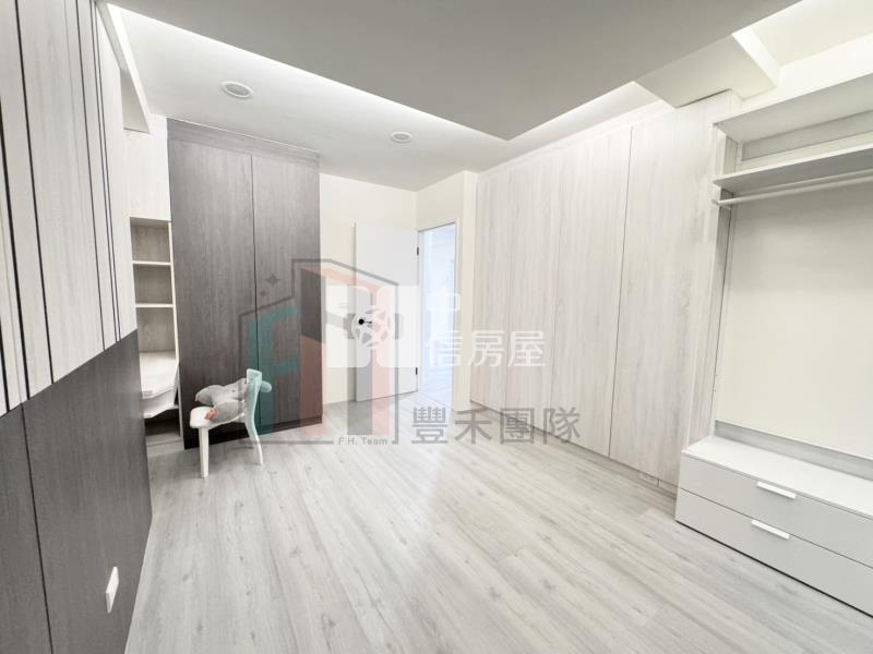 【豐禾】專-海華商圈美京大廈溫馨2改1房房屋室內格局與周邊環境