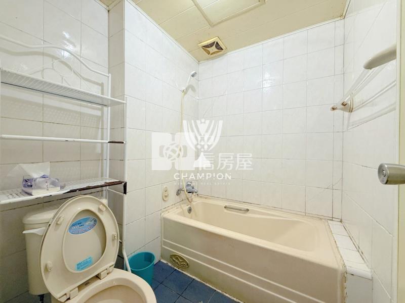 【冠軍商仲】巴賽露臺挑高2+1房屋室內格局與周邊環境