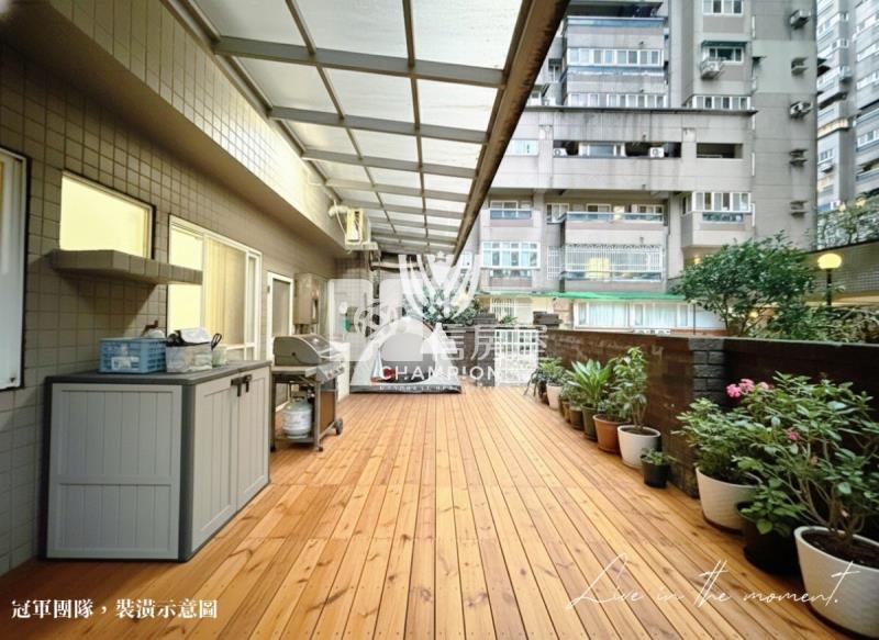 【冠軍商仲】巴賽露臺挑高2+1房屋室內格局與周邊環境