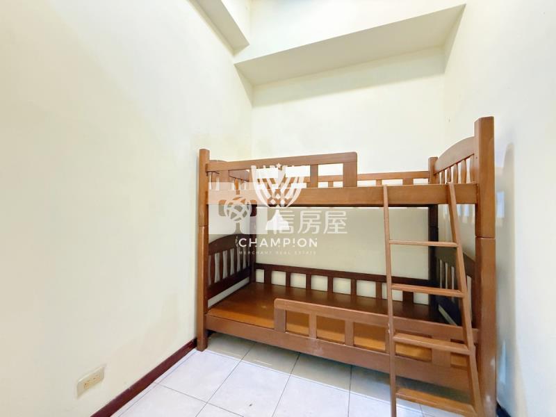 【冠軍商仲】巴賽露臺挑高2+1房屋室內格局與周邊環境