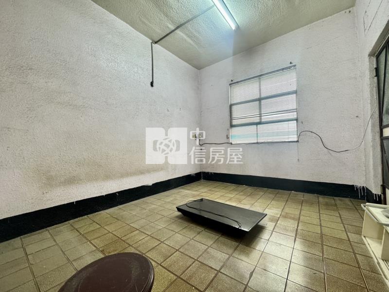 麟洛國小大地坪三角窗孝親車墅房屋室內格局與周邊環境