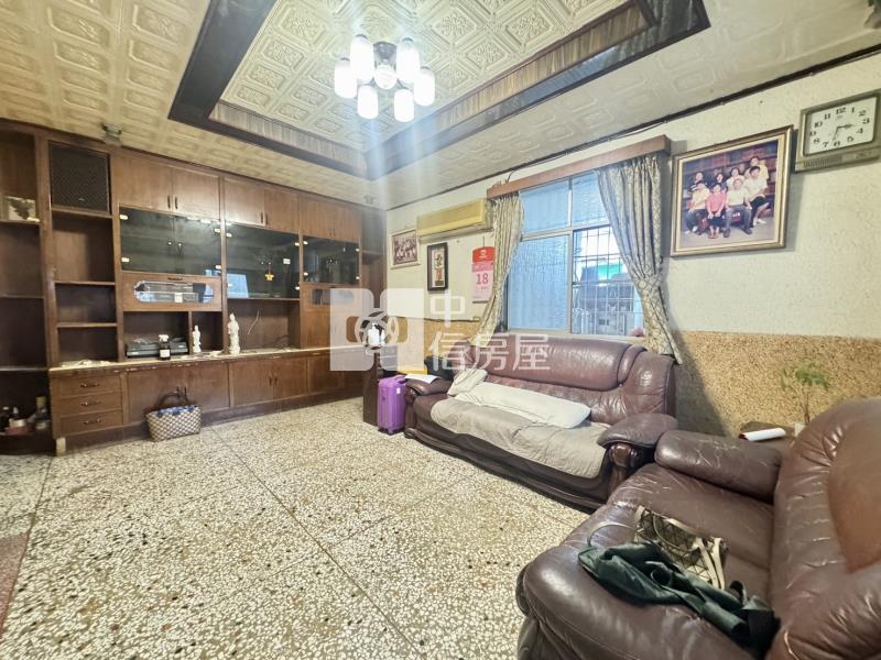 麟洛國小大地坪三角窗孝親車墅房屋室內格局與周邊環境