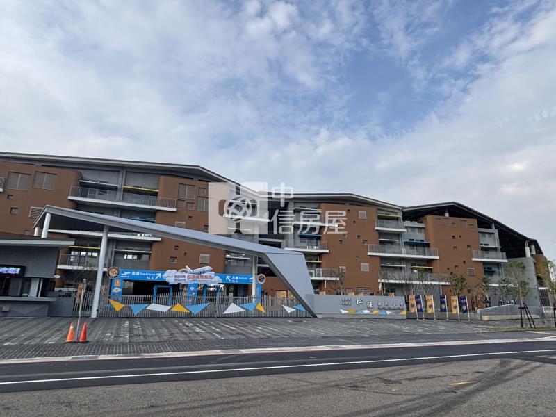 14期上階綠面樹海邊間三房平車房屋室內格局與周邊環境