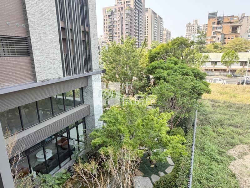 14期上階綠面樹海邊間三房平車房屋室內格局與周邊環境