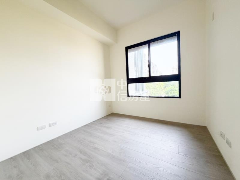 14期上階綠面樹海邊間三房平車房屋室內格局與周邊環境