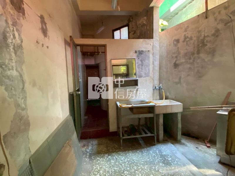 新明市場金店面 Ⅱ房屋室內格局與周邊環境